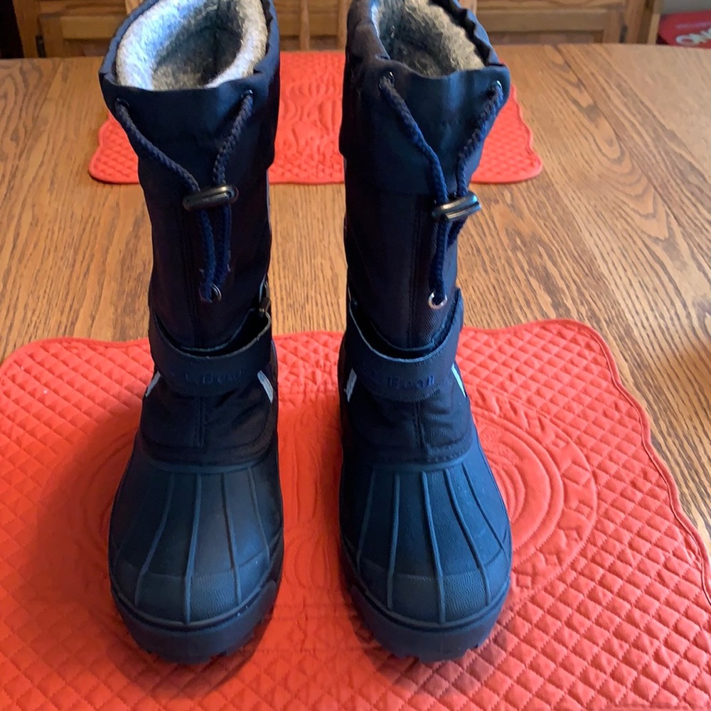 L.L. Bean Kids black & Navy Northwoods Boots..Size 1 Youth